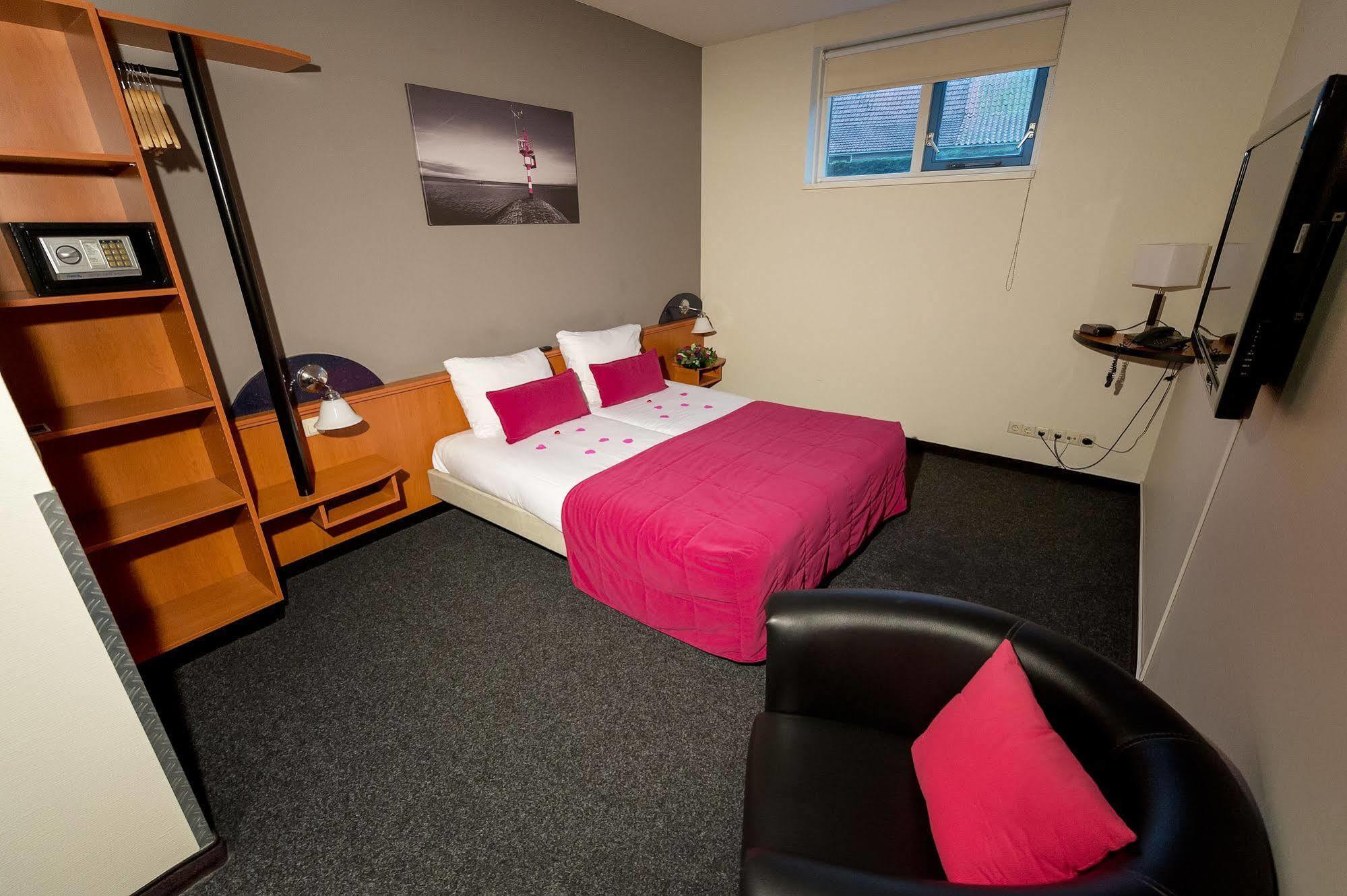 Hotel Bornholm ウェスト・テルスヘリング エクステリア 写真